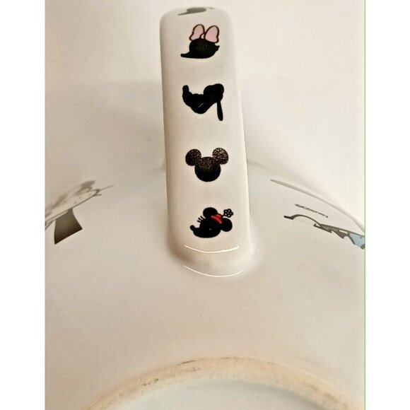 Disney Mickey Mouse & Friends Minnie, Goofy, Pluto, Donald, Daisy Soup Mug - Picture 10 of 11